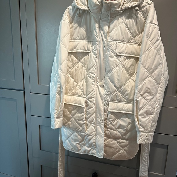 HUNTER Friday Packable Hooded Quilted Jacket - Picture 11 of 13